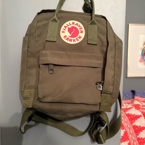 Kånken Olive Green Backpack - Picture 1 of 2